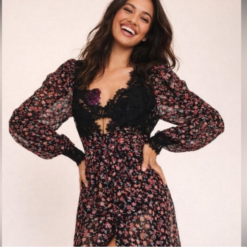New! For Love & Lemons Melrose Floral Robe Dress 23993
